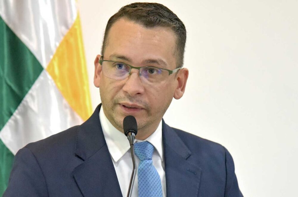 Romer Saucedo presenta su renuncia como presidente del Tribunal Supremo de Justicia