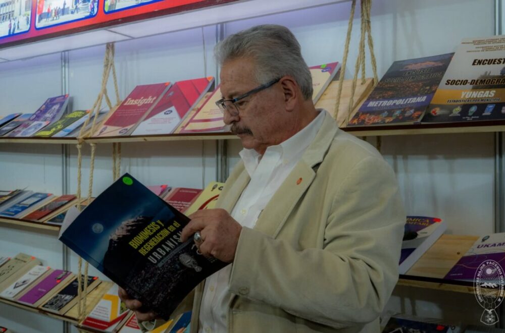 UMSA presenta más de 350 obras en la FIL 2026