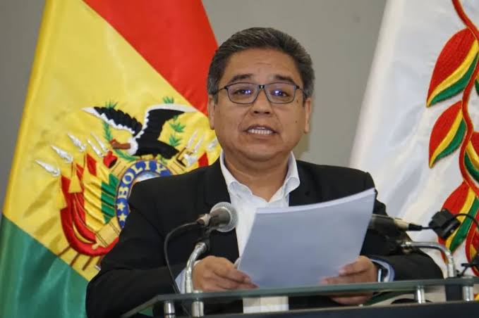 Gustavo Gálvez podría asumir como nuevo Ministro de Gobierno