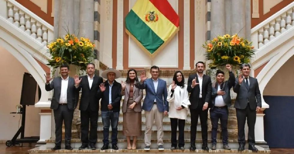 Los nueve gobernadores se preparan para el encuentro con Rodrigo Paz en Sucre