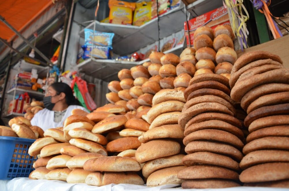 Posible aumento en el precio del pan: panificadores proponen ajuste a Bs 1,30 por unidad