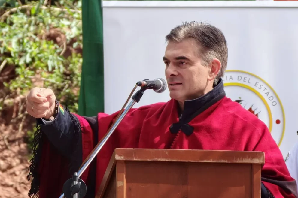 Paz reafirma estabilidad en su gabinete y rechaza expansión del estado de excepción
