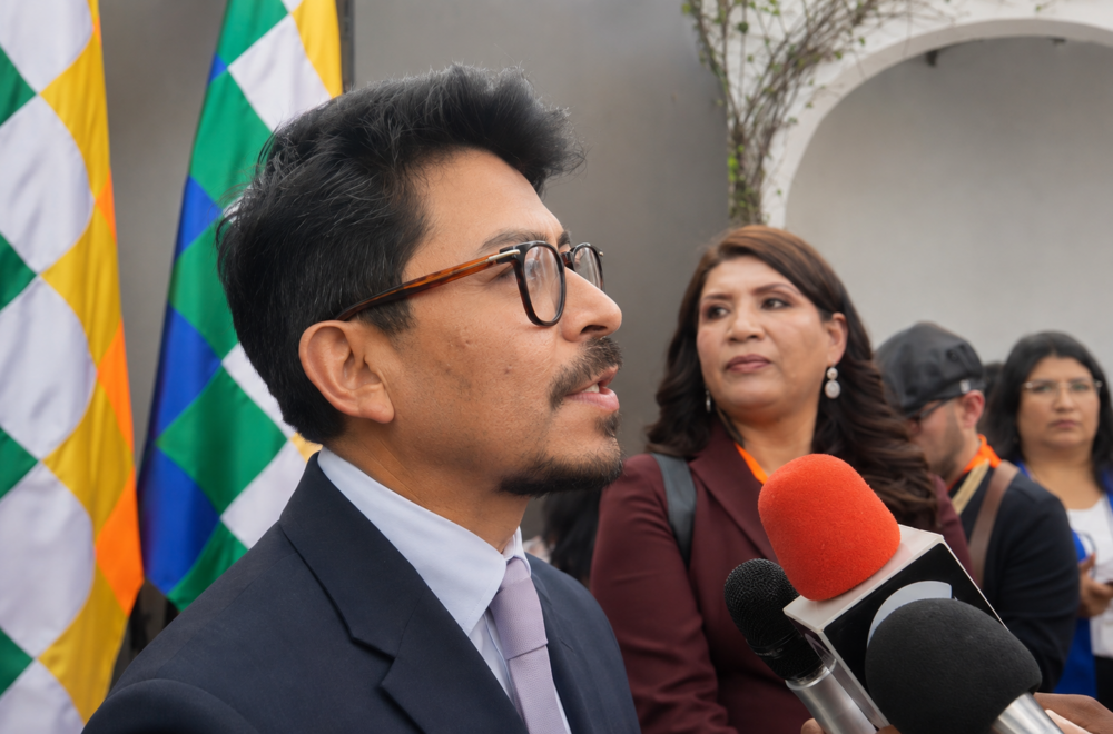 El Gobierno reafirma su compromiso con la captura de Evo Morales