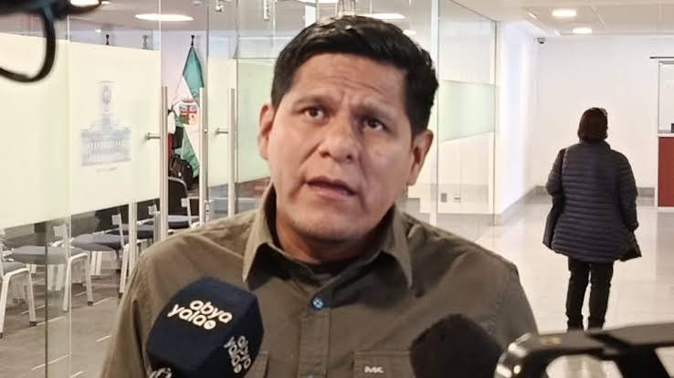 Diputado Pacheco critica al presidente Paz por su ausencia en el 201 aniversario de las Fuerzas Armadas