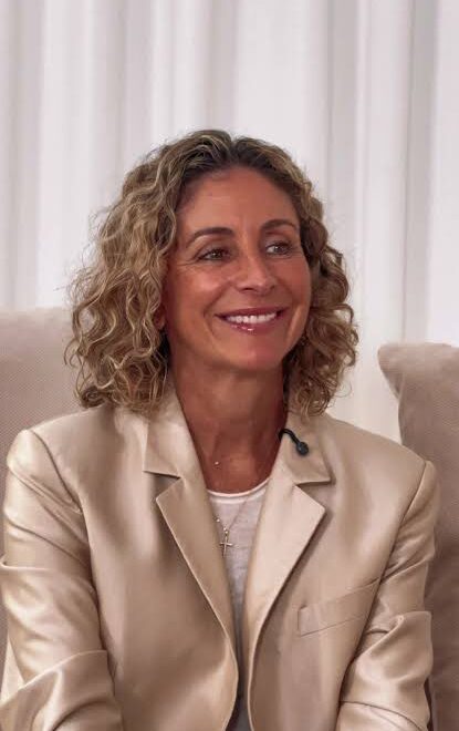 Bibi Urquidi es honrada en Sucre por su linaje con el prócer José Mariano Serrano
