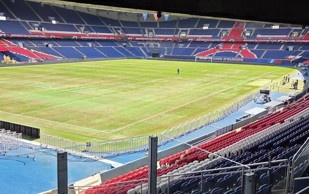 PSG se ve forzado a jugar fuera de casa por mal estado del césped