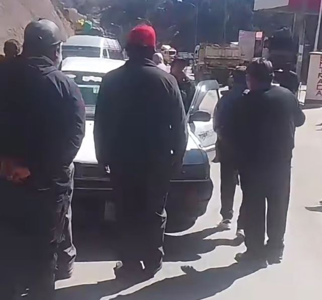 Crisis de combustible desencadena bloqueos en Potosí