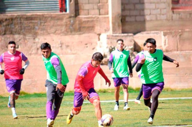 Real Potosí se alista para su enfrentamiento con Universitario de Vinto