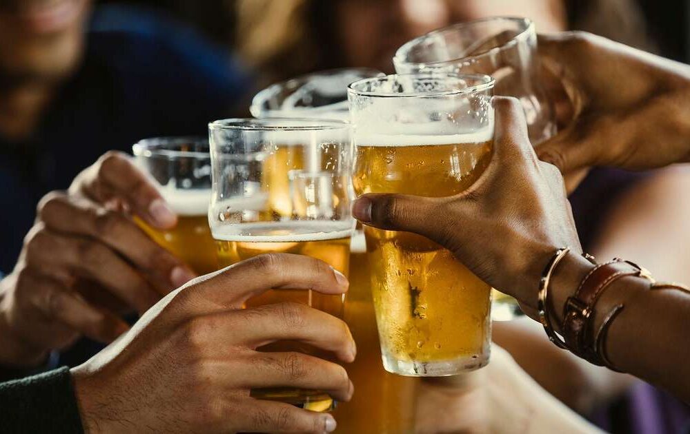 La Generación Sobria: Jóvenes Optan por Medicamentos en Lugar de Alcohol