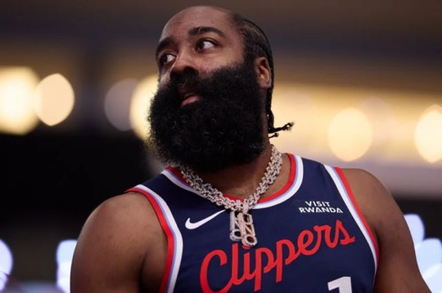 James Harden renueva su vínculo con los Cleveland Cavaliers por tres años