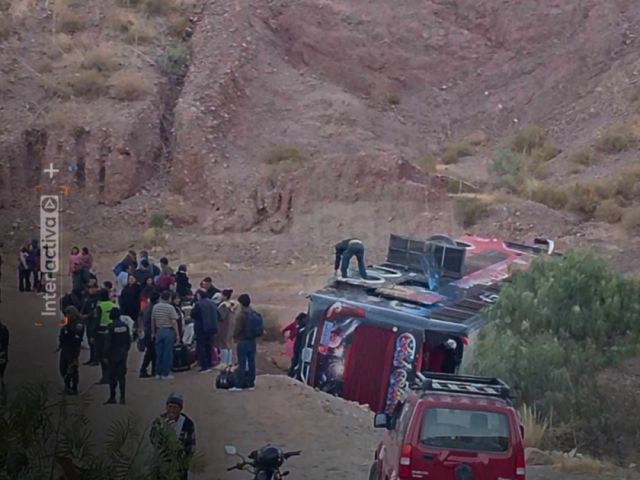 Accidente de bus en Tupiza deja heridos