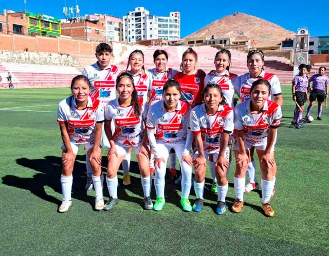 Nacional Potosí busca revertir el resultado ante Bolívar en las semifinales de la Liga Femenina