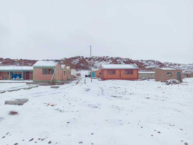 Precauciones escolares ante el frío y las nevadas en Potosí