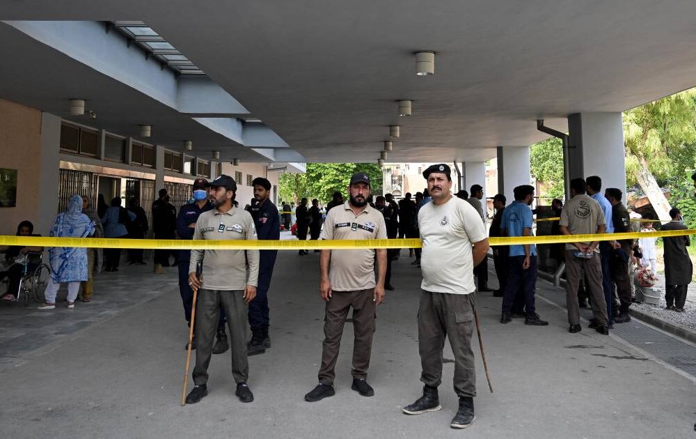 Tragedia en hospital de Pakistán: 14 bebés pierden la vida en incendio