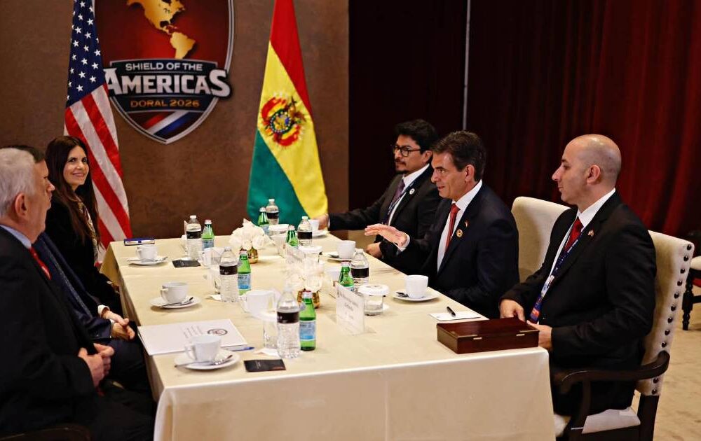 Rodrigo Paz reconoce su relación fotográfica con Fernando Cerimedo