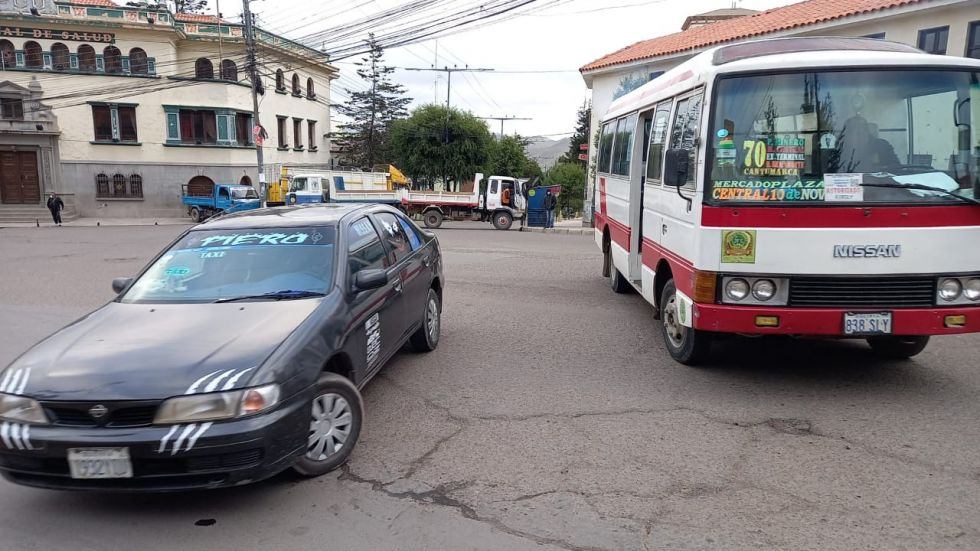 Aumentan tarifas de transporte en Potosí tras eliminación de subvención