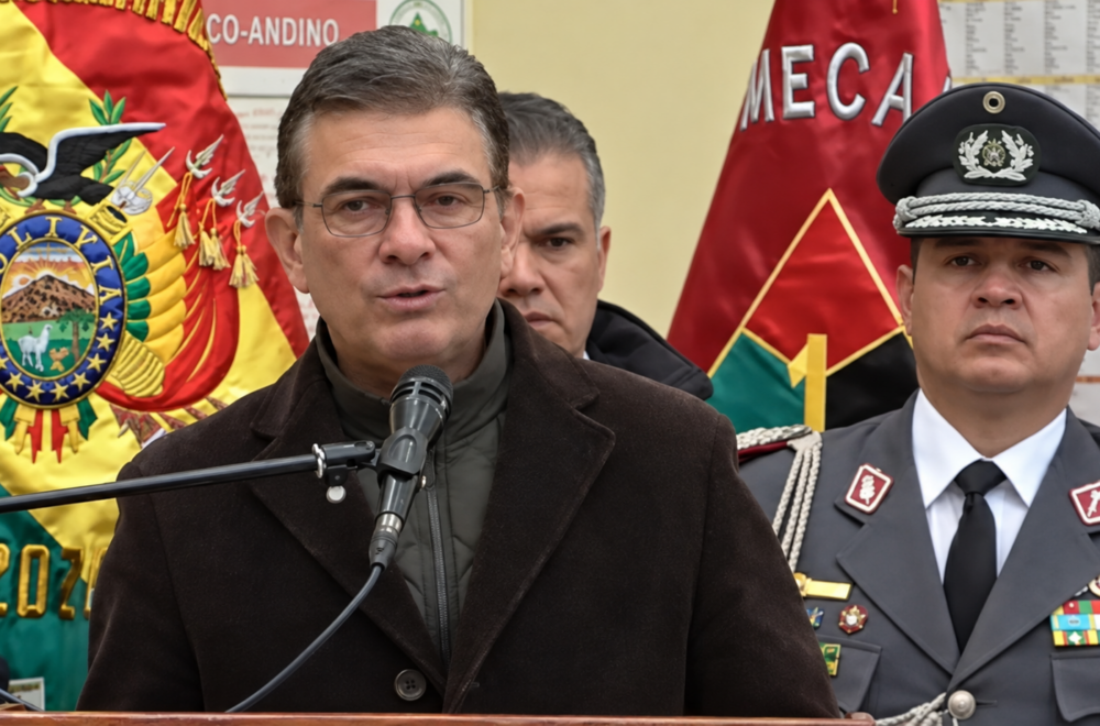 Visita presidencial en Viacha tras tragedia militar