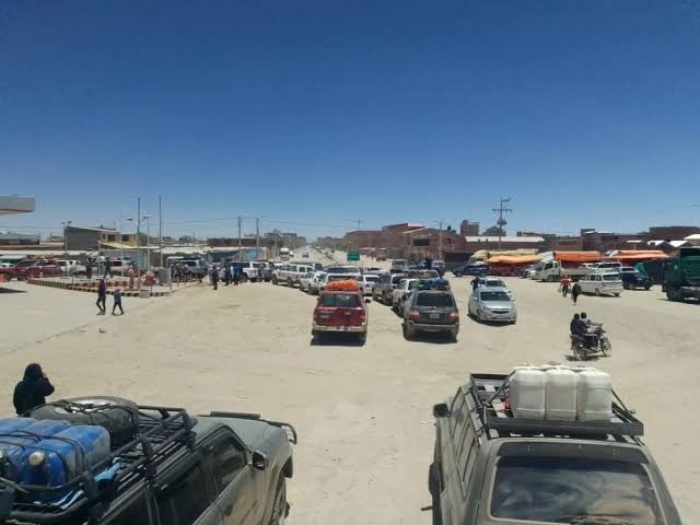 La escasez de diésel paraliza el turismo en Uyuni