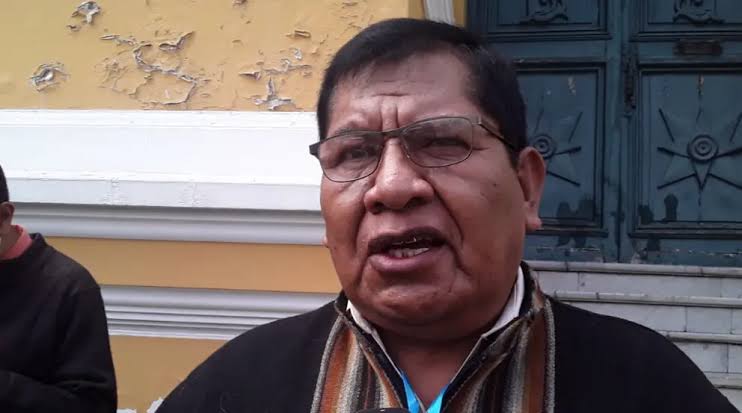 Roberto de la Cruz asume la rectoría de la UNIBOL Túpaj Katari y plantea un nuevo enfoque político
