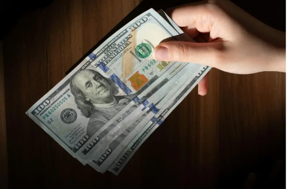 El BCB detiene la adquisición de dólares tras alcanzar reservas de US$1.000 millones