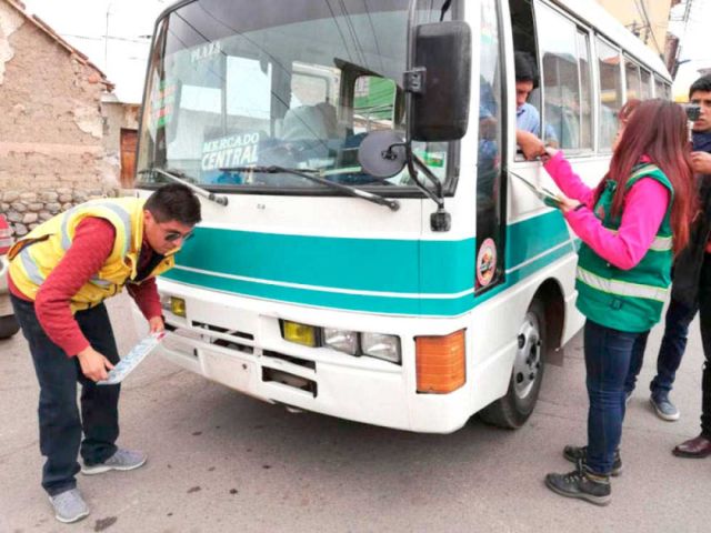 Infracción en la inspección de emisiones de gases por parte de propietarios de civilianes