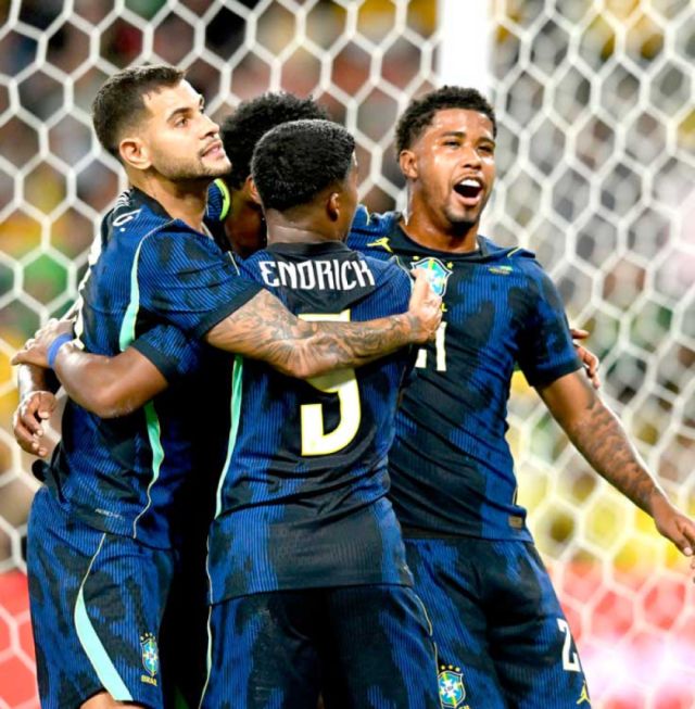 Brasil se impone con fuerza ante Australia en Brisbane