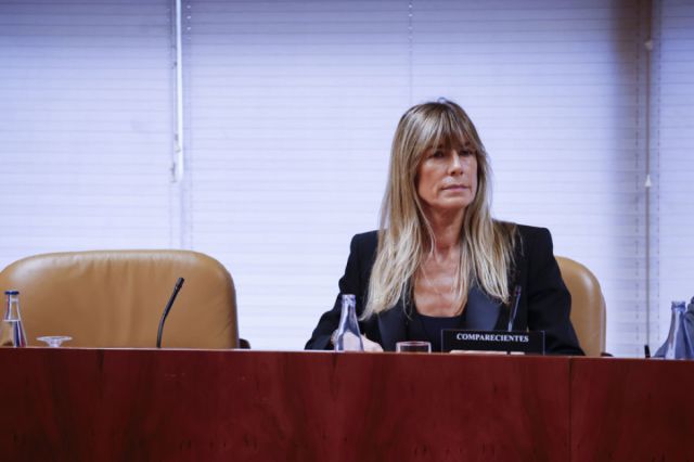 Begoña Gómez, esposa del presidente español, enfrentará juicio por tráfico de influencias y malversación