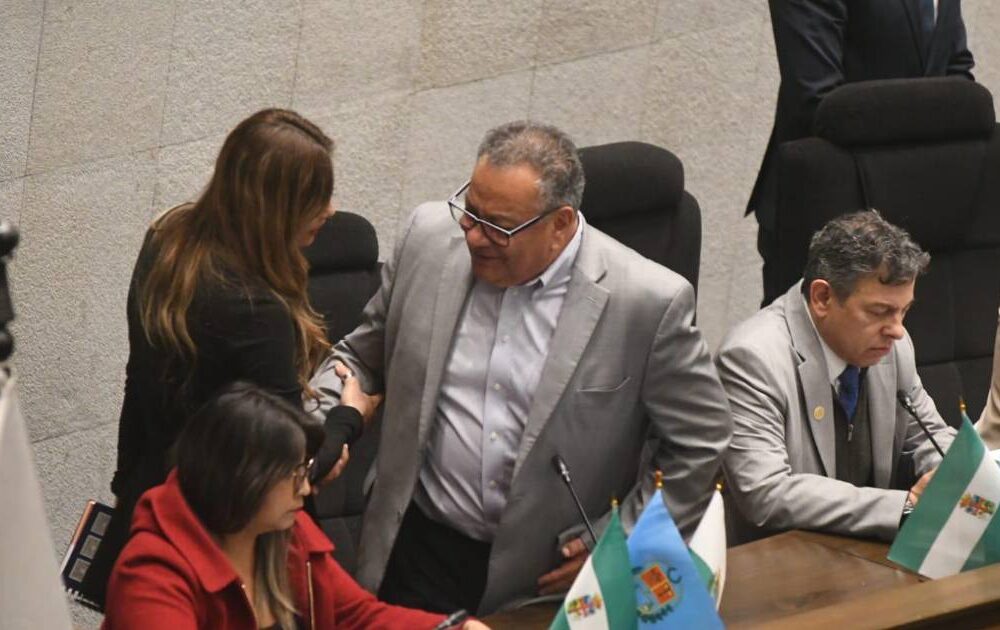 Interpelan al Ministro de Educación por su gestión