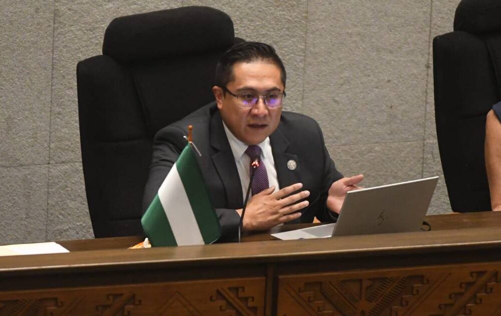 Aprobación en comisión del financiamiento del FMI genera controversia
