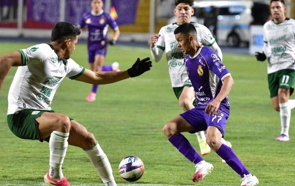 Oriente Petrolero cae en Potosí tras un penal en el tiempo de descuento