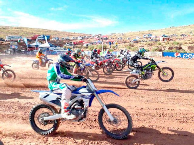 Copa Miguel Gutiérrez: Más de 80 pilotos desafían el circuito en Potosí