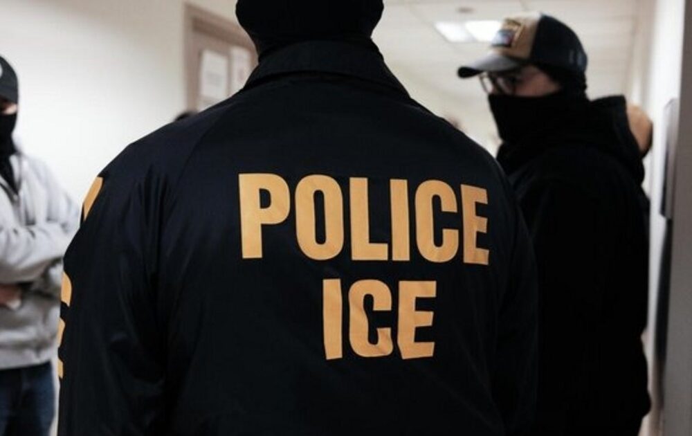 Agente de inmigración hiere gravemente a migrante venezolano en Austin, Texas