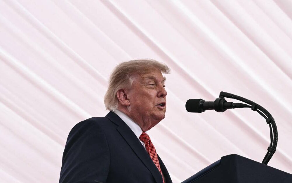 Trump sugiere que EE.UU. podría quedarse en Irán por el petróleo