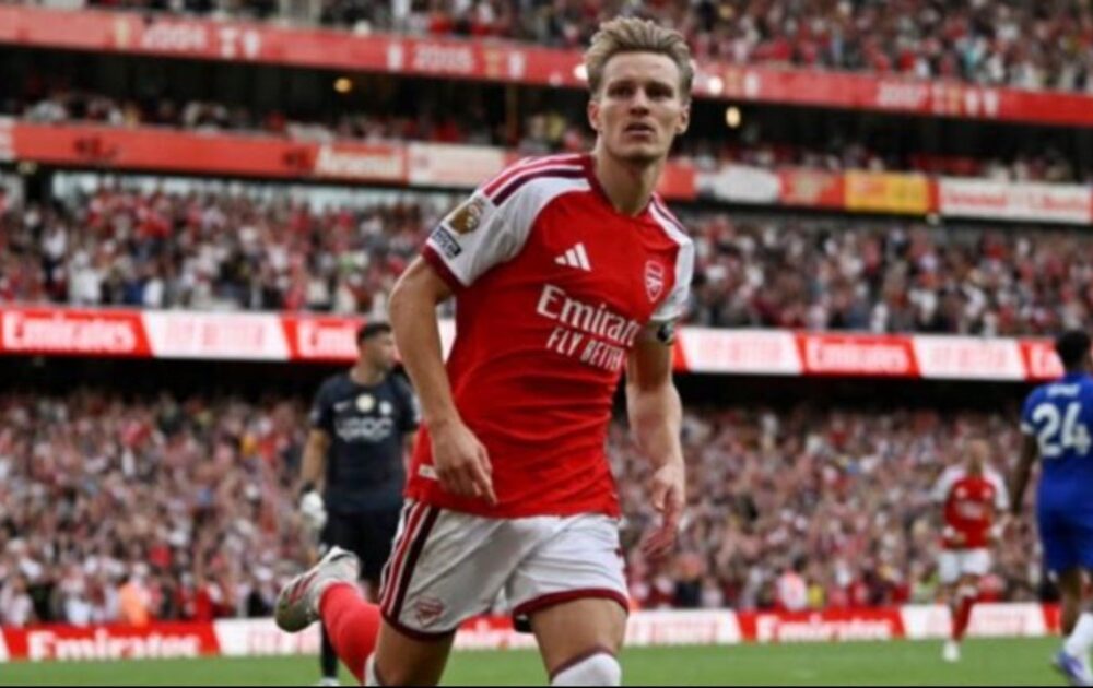 El Arsenal se impone al Chelsea y reafirma su liderazgo en la Premier