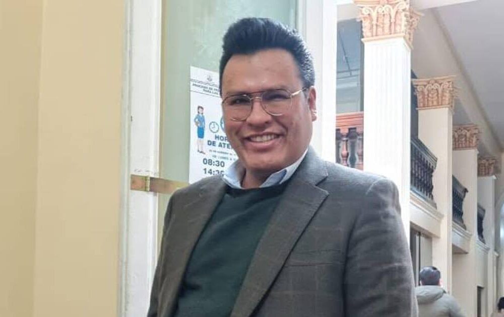 Israel Campero exige claridad sobre las acusaciones de EEUU