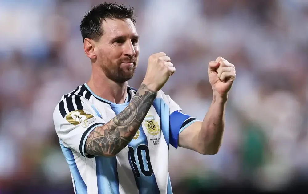 La AFA rinde homenaje a Messi en todos los partidos tras su retiro