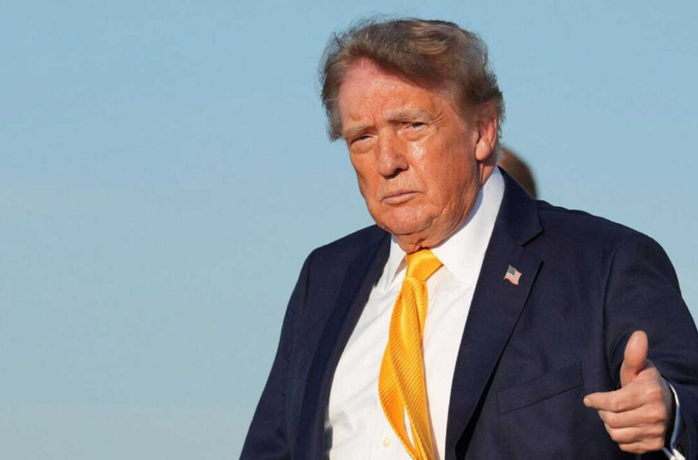 Trump anuncia restricciones a la prensa en la Casa Blanca
