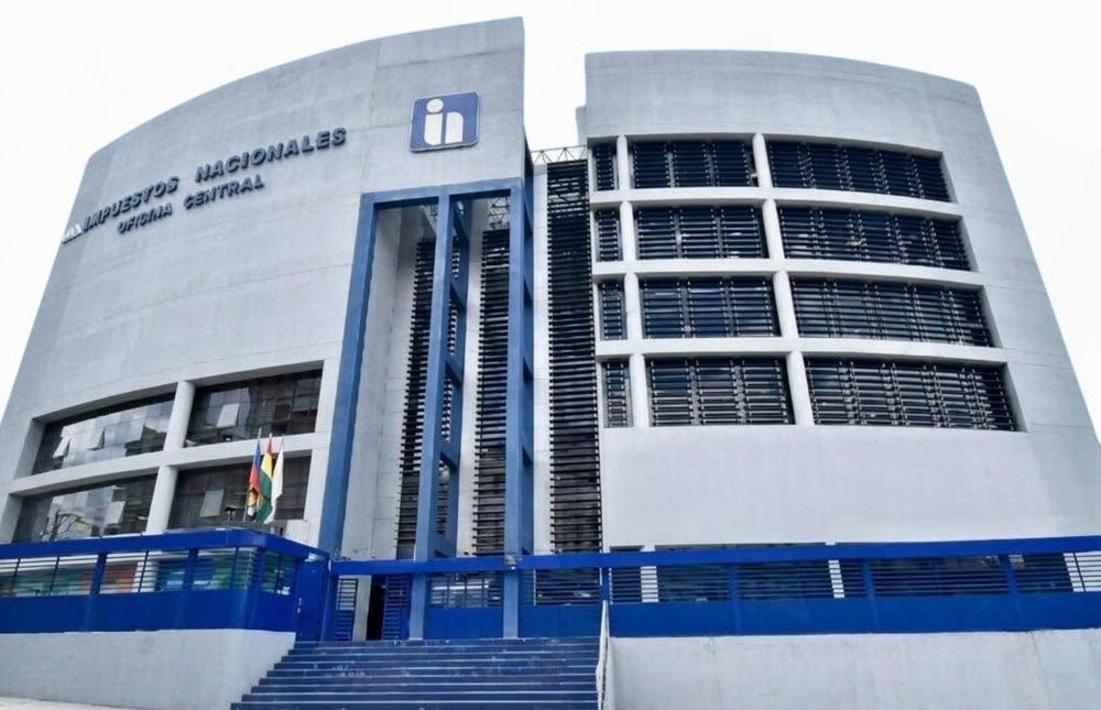 Bolivia destaca en el II Encuentro de Administradores Tributarios en Madrid