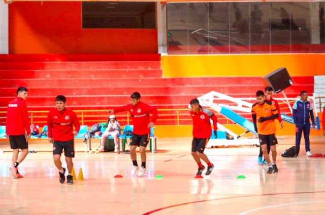 Mineros y Córdova afinan sus estrategias para los próximos encuentros