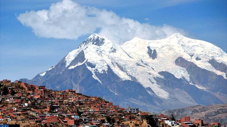 Impacto de las Olas de Calor en el Glaciar Illimani
