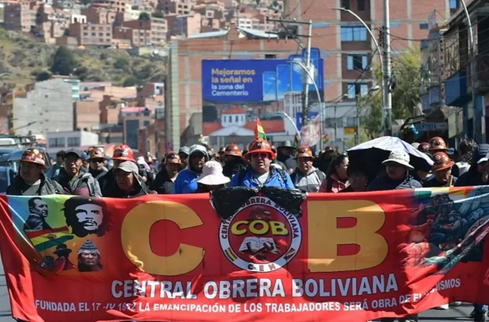 La COB amenaza con movilizaciones si el Gobierno ignora las demandas del Magisterio