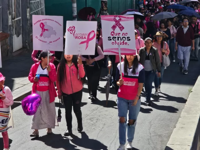 Activistas y pacientes se movilizan en el Día Mundial contra el Cáncer de Mama