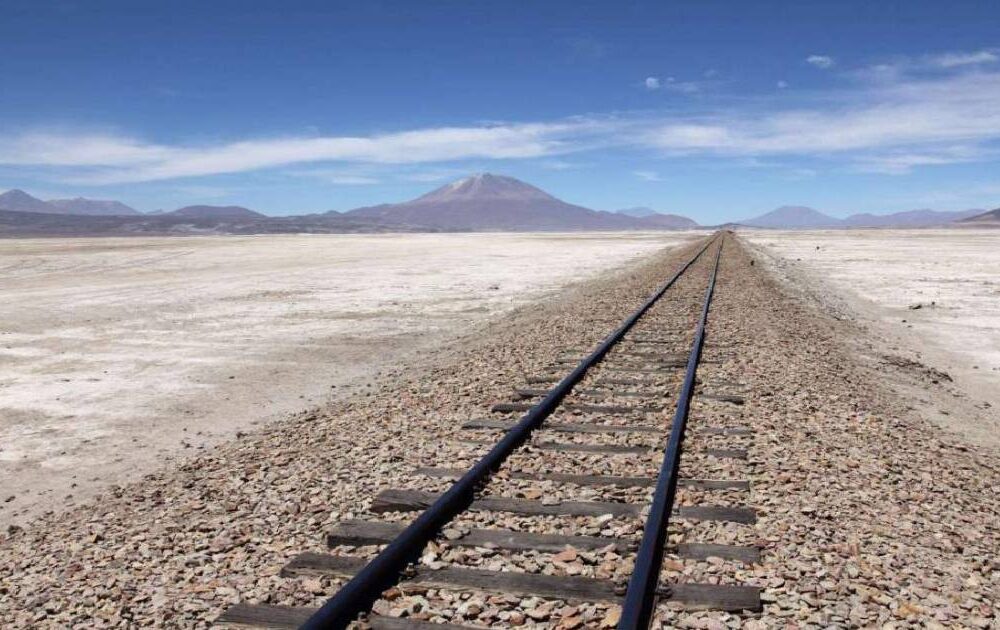 Creación de comisión interministerial para el desarrollo de salares en Bolivia