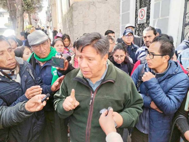 Cervantes llama a Morales a rendir cuentas ante la justicia