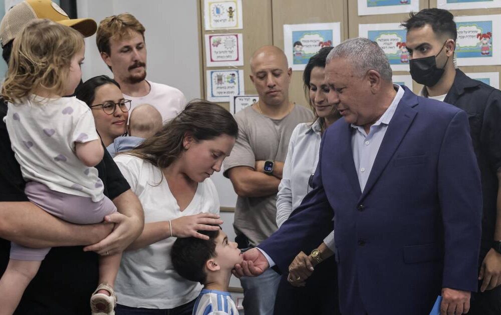 Oposición en Israel se perfila como líder en elecciones, pero sin mayoría clara