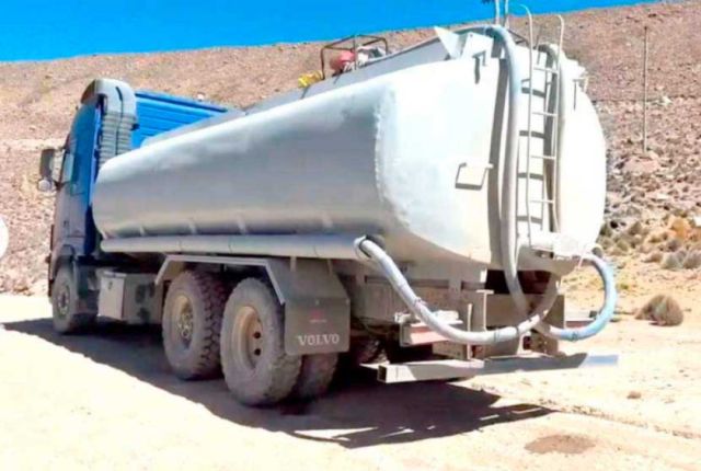 Denuncias a comerciantes de agua para ingenios mineros en Potosí