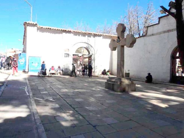 Controles policiales garantizarán seguridad en la celebración de Todos Santos