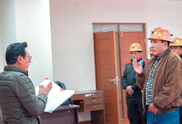 Ronald Huiza Gutiérrez toma el mando de la Secretaría de Minería y Metalurgia en Potosí