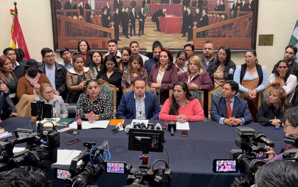 Oscar García asume como líder de bancada del PDC en Diputados