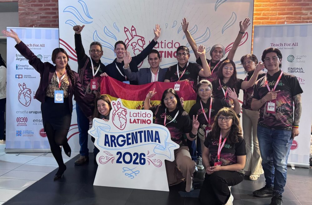 Educadores de Oruro comparten aprendizajes en encuentro educativo en Buenos Aires